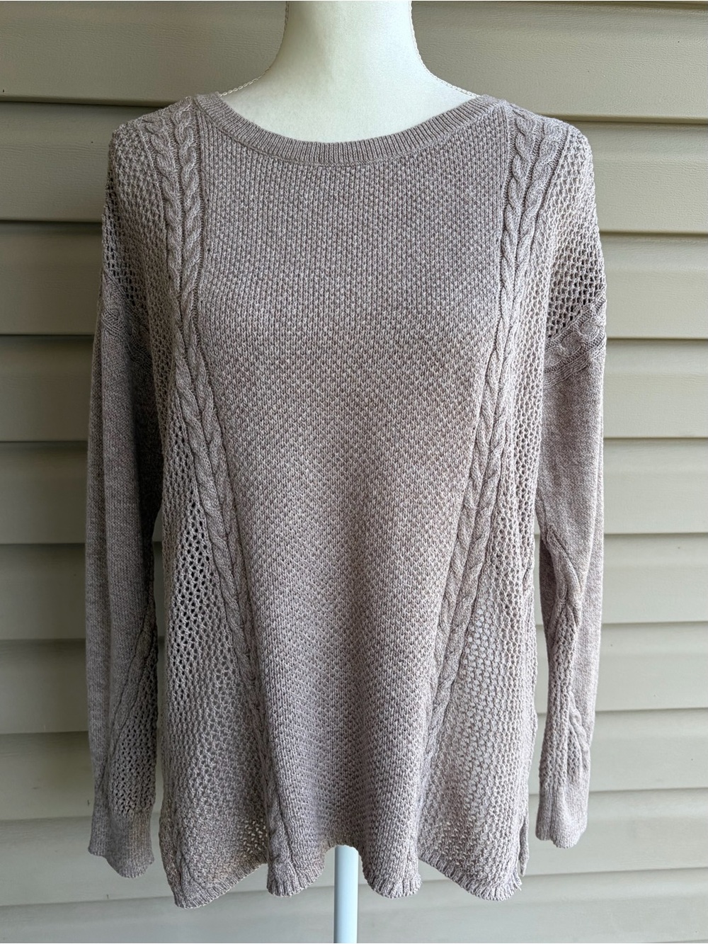 •American Eagle Outfitters• Taupe Mixed Stitch Sweater - Size Medium